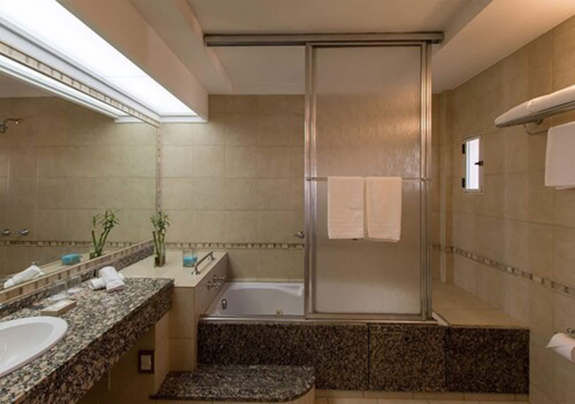Solans Riviera Hotel