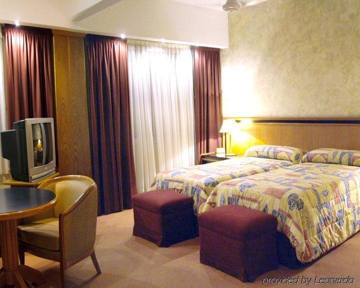Solans Riviera Hotel